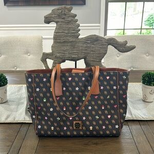 Dooney & Bourke Gretta Ashton novelty heart ❤️ & cupcake leather tote